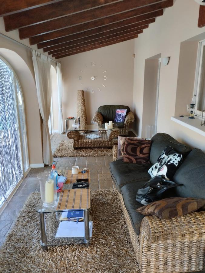 El Romarel Bed & Breakfast ลาลฟาส เดล ปี ภายนอก รูปภาพ